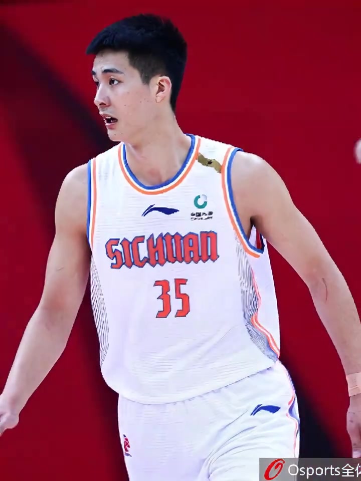 png电子平台继续努力！朱松玮AI记录职业生涯：时间飞逝 时刻保持专注