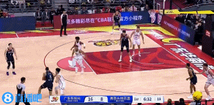 png电子平台杜润旺三分中投连得5分 广东半节21-8领先同曦13分