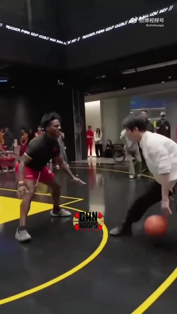 png电子网站什么水平🤣甲亢哥中国行篮球场被戏耍👻连续被穿裆又气又急