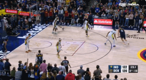 电子png游戏😩历史级艰难？约基奇1v1好好的😱布劳恩带来防守人形成1v3